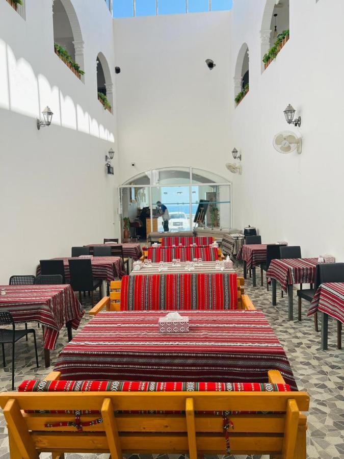 Отель Tiwi Sunrise Экстерьер фото